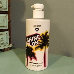 Pink luminous body lotion